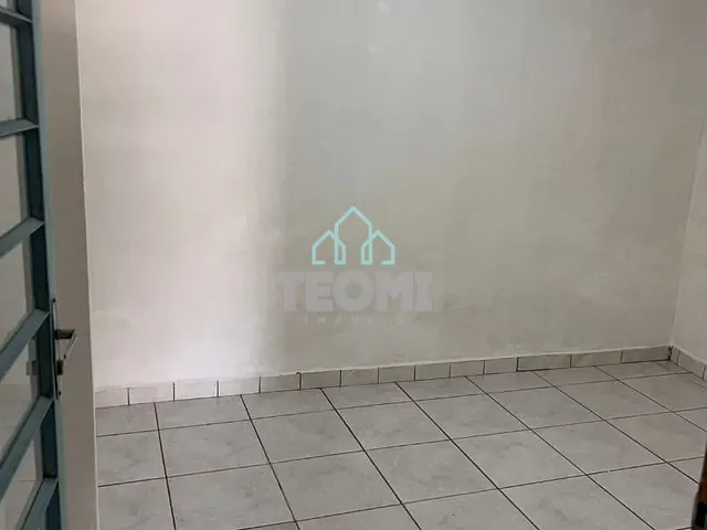 Ponto com 45m², para alugar, no bairro Centro em Taubaté