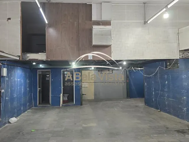 Ponto com 350m², para alugar, no bairro Santo Antônio em Osasco