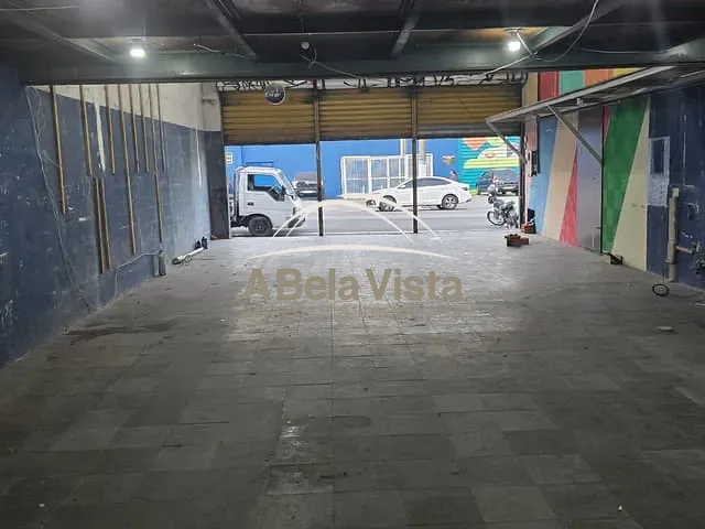 Ponto com 350m², para alugar, no bairro Santo Antônio em Osasco