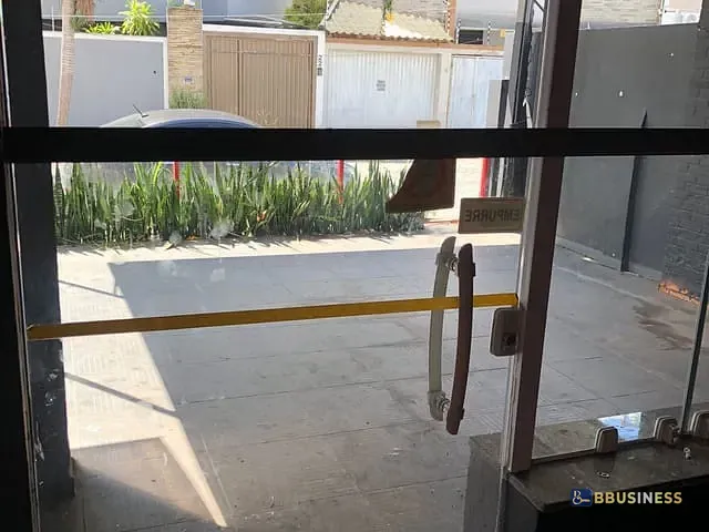 Ponto com 420m², à venda ou para alugar, no bairro Parque Tamandaré em Campos dos Goytacazes