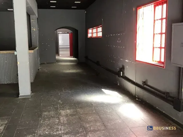 Ponto com 420m², à venda ou para alugar, no bairro Parque Tamandaré em Campos dos Goytacazes