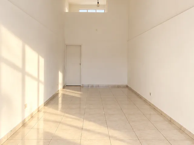 Ponto para alugar, no bairro Sítio do Piqueri em São Paulo
