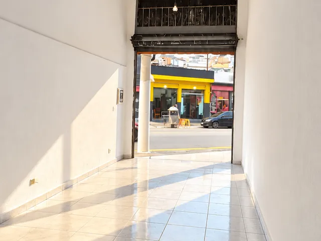 Ponto para alugar, no bairro Sítio do Piqueri em São Paulo