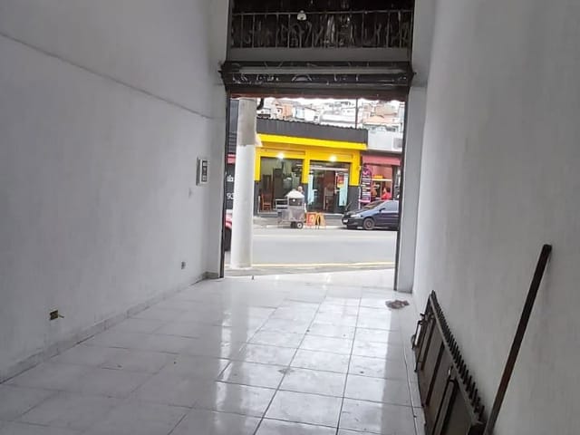 Ponto para alugar, no bairro Sítio do Piqueri em São Paulo