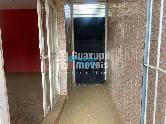 Ponto com 200m² 19 quartos e 12 banheiros, para alugar, no bairro CENTRO em GUAXUPÉ