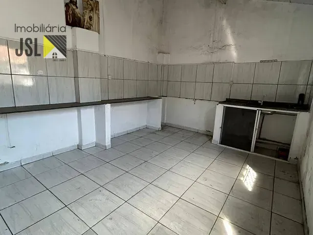 Ponto com 135m², à venda ou para alugar, no bairro Centro em Caçapava
