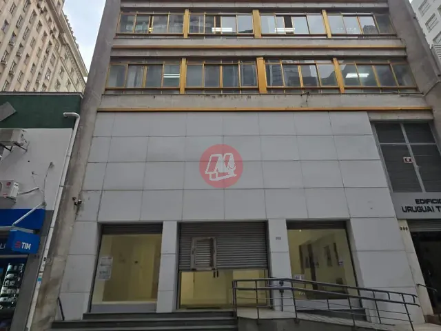 Prédio com 395m², para alugar, no bairro Centro Histórico em Porto Alegre