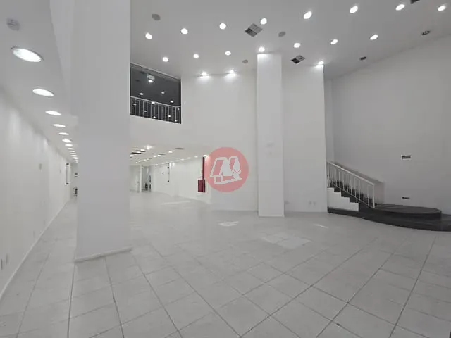 Prédio com 395m², para alugar, no bairro Centro Histórico em Porto Alegre