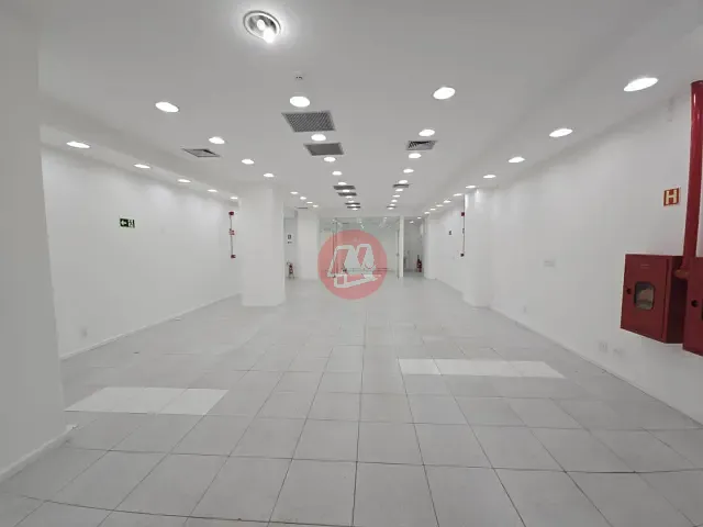 Prédio com 395m², para alugar, no bairro Centro Histórico em Porto Alegre