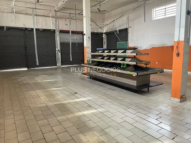 Ponto com 260m², para alugar, no bairro Jardim Itanguá em Sorocaba