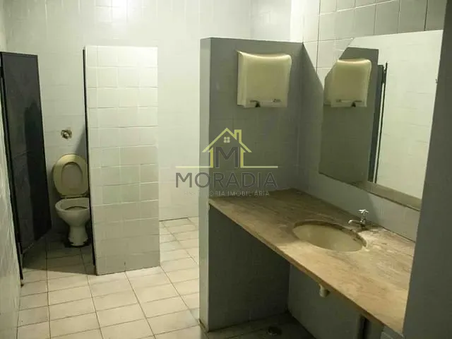 Ponto com 700m², para alugar, no bairro Centro em Guaxupé