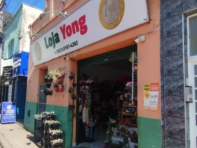 Ponto com 616m², à venda, no bairro Centro em Cambuí