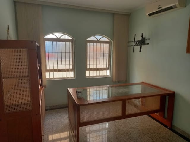 Sobrado com 230m² 5 quartos e 2 banheiros, à venda, no bairro Centro em Guarulhos