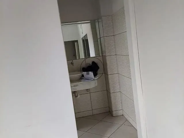 Ponto com 390m², para alugar, no bairro Cruz em Lorena