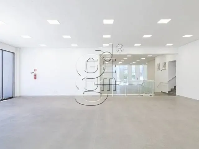 Ponto com 850m², para alugar, no bairro Dom Bosco em Londrina