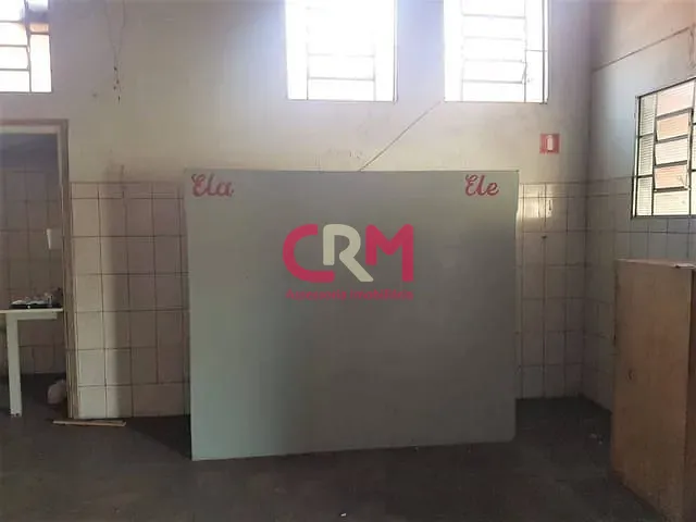 Ponto com 2884m², à venda, no bairro Jardim Sesquicentenario em Taquaritinga