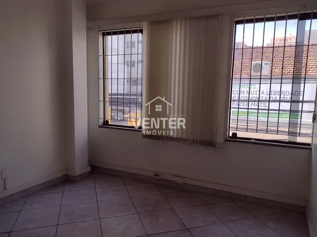 Ponto com 160m², para alugar, no bairro Centro em Taubaté