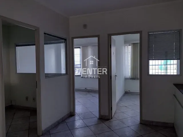 Ponto com 160m², para alugar, no bairro Centro em Taubaté