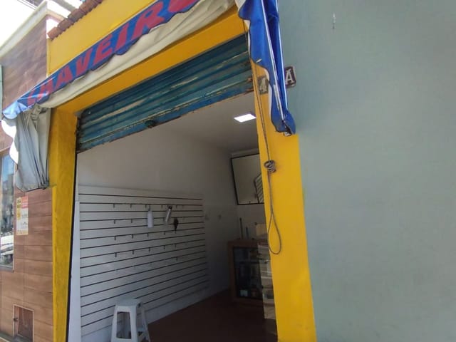 Ponto com 352m², à venda, no bairro Centro em Cambuí
