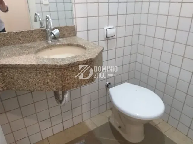 Ponto com 406m², para alugar, no bairro São Benedito em Uberaba