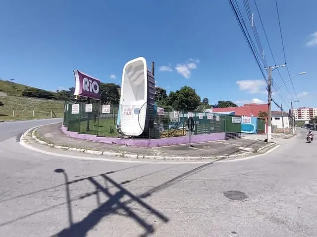 Ponto com 1260m², à venda, no bairro Figueira em Guaratinguetá