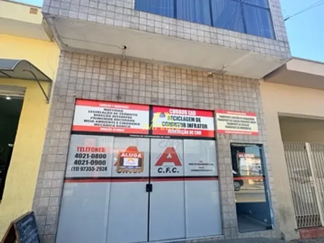 Ponto com 200m², para alugar, no bairro Centro em Salto