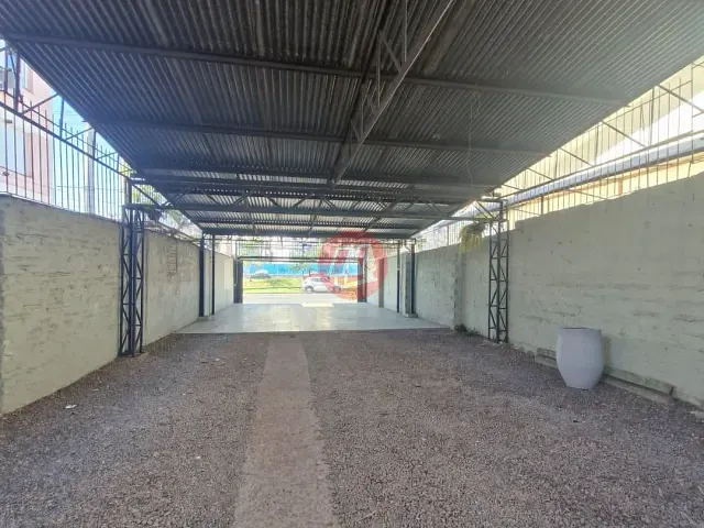 Terreno com 323m², para alugar, no bairro Partenon em Porto Alegre