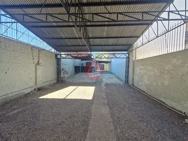 Terreno com 323m², para alugar, no bairro Partenon em Porto Alegre