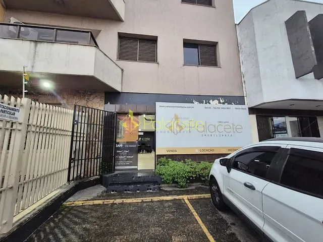 Ponto com 200m², à venda ou para alugar, no bairro Centro em Taubaté