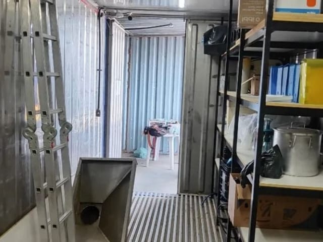 Ponto com 165m², à venda, no bairro Vila Yolanda em Osasco
