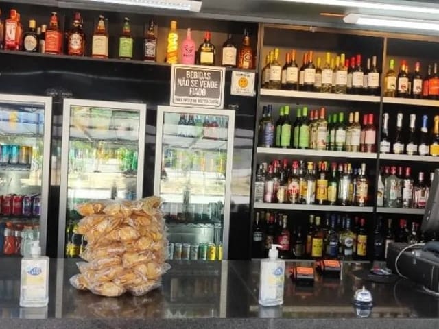 Ponto com 165m², à venda, no bairro Vila Yolanda em Osasco