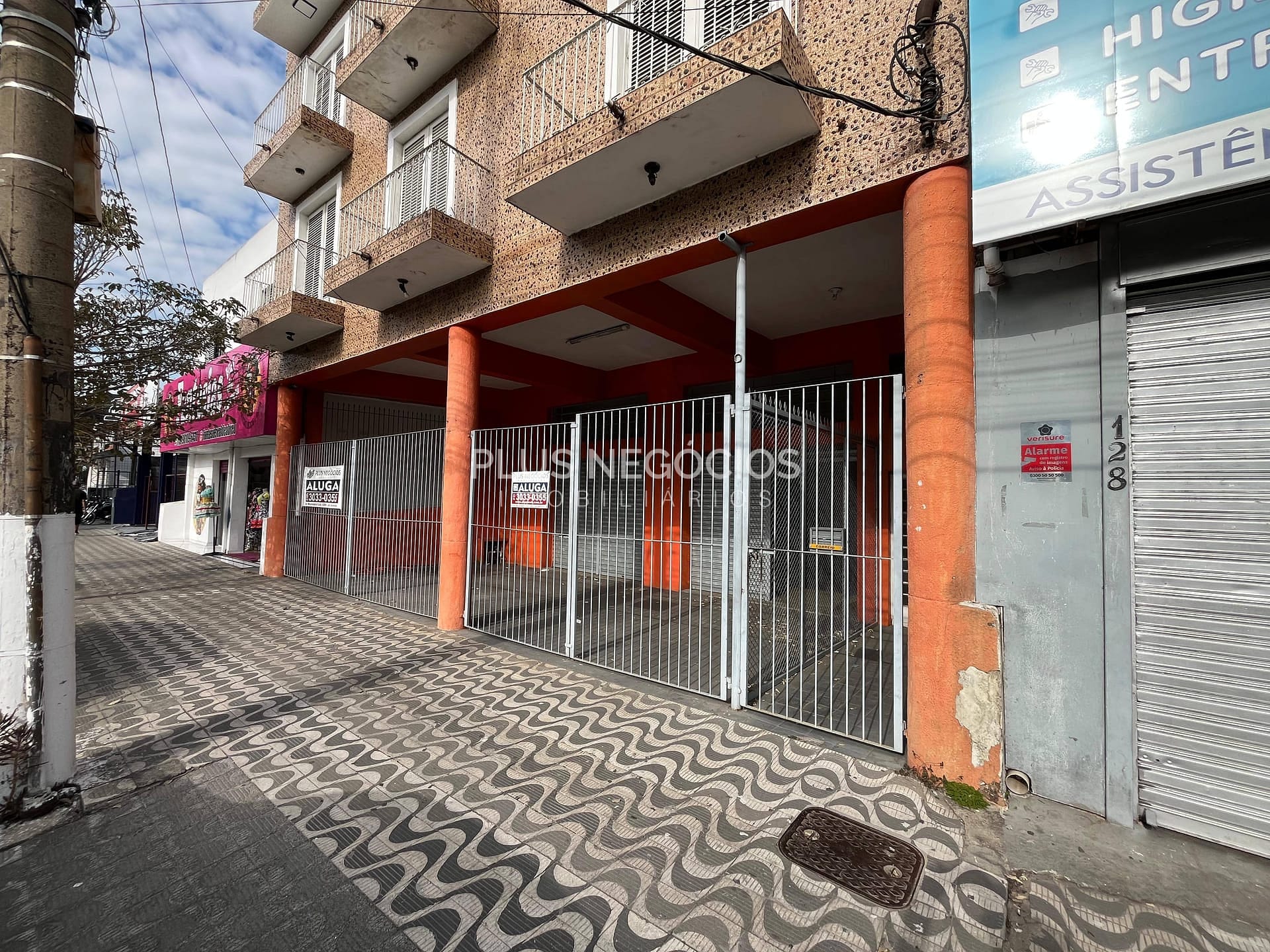 Loja-Salão à venda e aluguel, 204m² - Foto 1