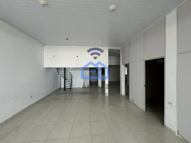 Ponto com 264m², à venda, no bairro Indaiá em Caraguatatuba
