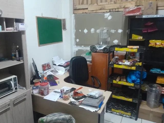 Ponto com 62m², à venda, no bairro Jardim Sao Vicente em Cotia