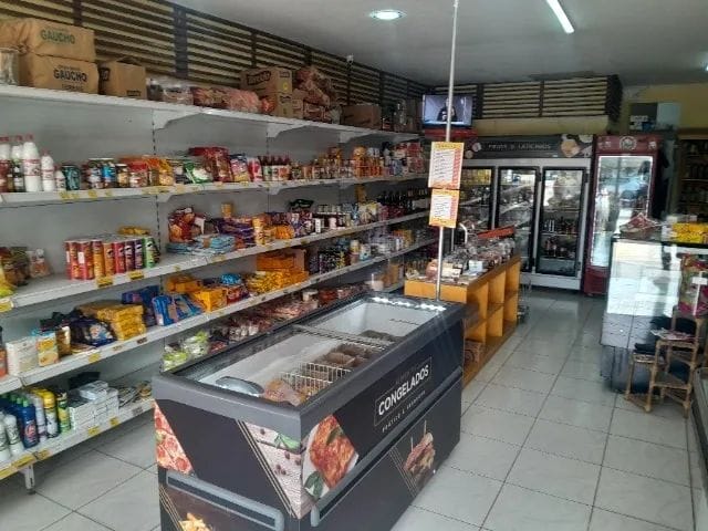 Ponto com 62m², à venda, no bairro Jardim Sao Vicente em Cotia