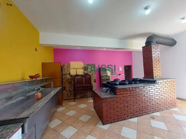 Ponto com 525m², à venda, no bairro Centro em Jambeiro