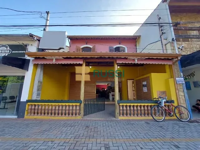 Ponto com 525m², à venda, no bairro Centro em Jambeiro