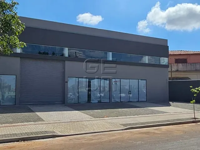 Ponto com 634m², para alugar, no bairro Messiânico em Londrina