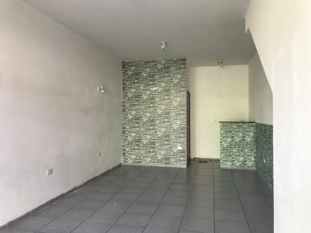 Ponto com 30m², para alugar, no bairro Pratinha em São João da Boa Vista