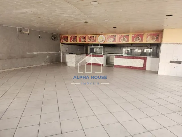 Ponto com 559m², para alugar, no bairro Centro em Pindamonhangaba