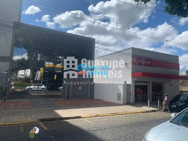 Ponto com 260m², para alugar, no bairro Centro em GUAXUPÉ