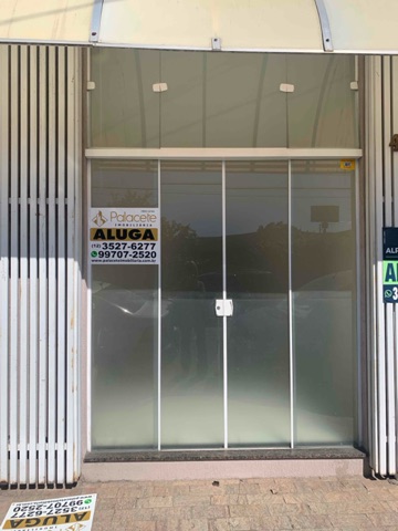 Ponto com 130m², para alugar, no bairro Parque São Benedito em Pindamonhangaba