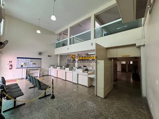 Ponto com 450m², para alugar, no bairro Jardim Esper em Jacareí