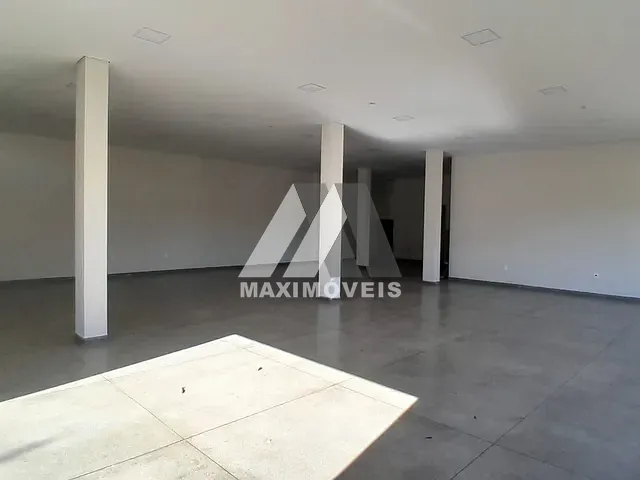 Ponto para alugar, no bairro São Francisco em Araçuaí