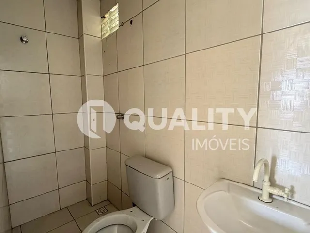 Kitnet para alugar, no bairro Jardim Iracema em Fortaleza