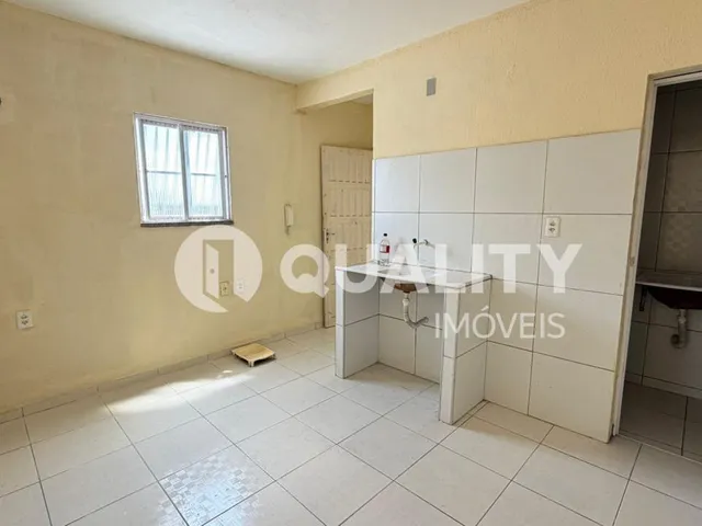 Kitnet para alugar, no bairro Jardim Iracema em Fortaleza