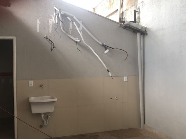Foto do Ponto - No coração de Mangabeira -  medindo 200m²  na principal via comercial  de mangabeira. Ponto comercial ideal para diversos comércios. | Shopping Imóveis
