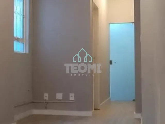 Ponto com 90m², para alugar, no bairro Centro em Taubaté