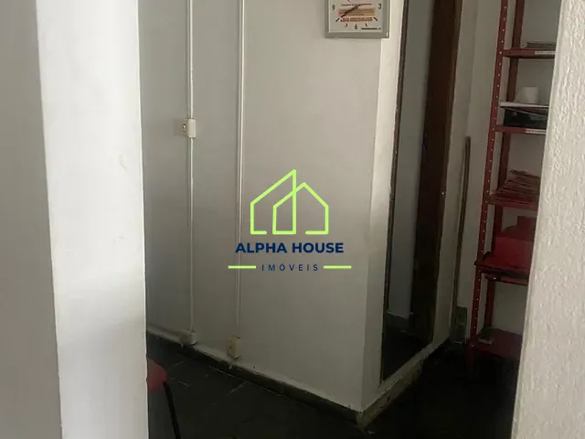 Ponto com 206m², à venda, no bairro Parque São Benedito em Pindamonhangaba