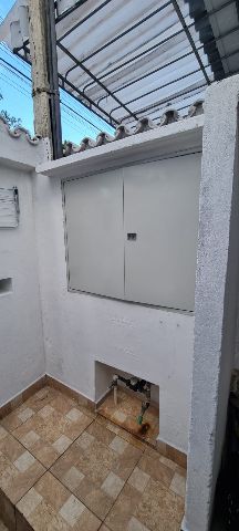 Ponto com 377m², para alugar, no bairro Parque São Domingos em Pindamonhangaba